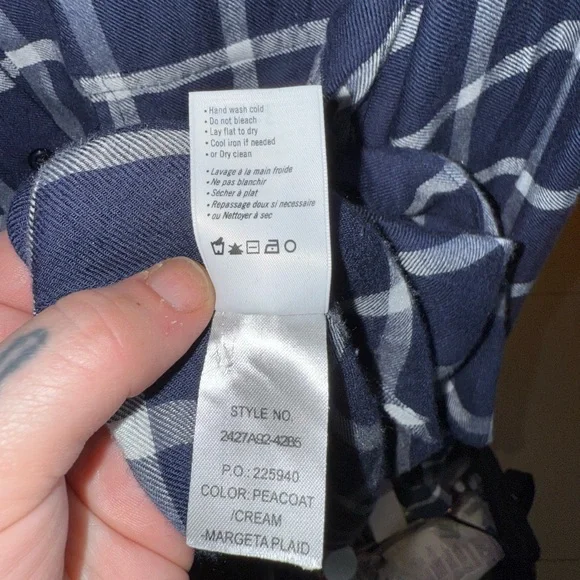 PAIGE Women’s Margeta Plaid Button Down Flannel Size Large - Picture 9 of 15